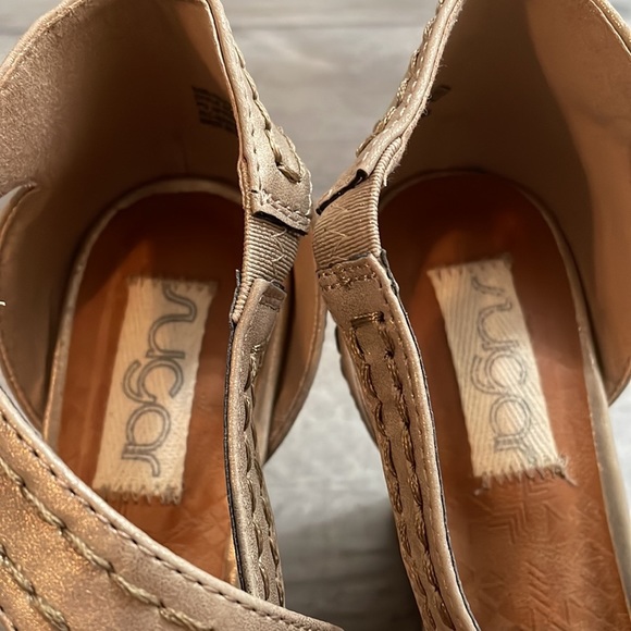 Sugar, bronze/gold wedges, size 8M, perfect condition - Picture 7 of 8